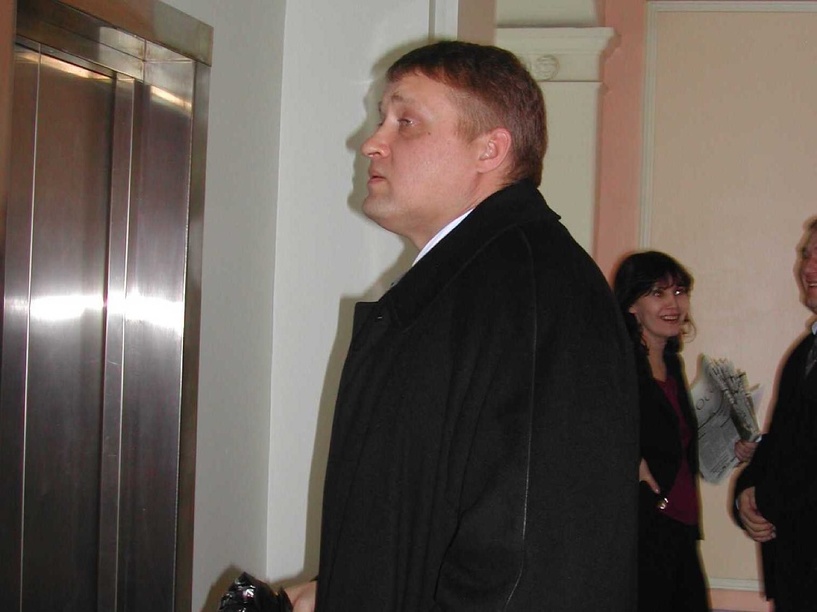 Кровавый спирт. Подробности уголовного дела лидера ОПС «Уралмаш» в рассказах следователя и потерпевшей http://s.66.ru/localStorage/collection/3d/7c/79/eb/3d7c79eb_resizedScaled_817to612.jpg