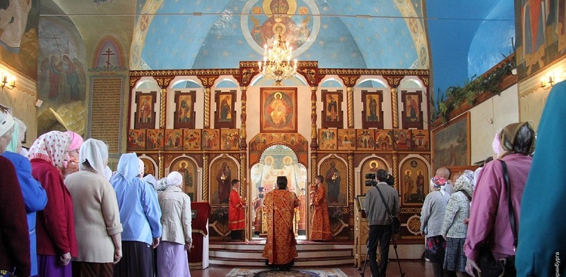 Храмы взяли под охрану: спасатели и полицейские проверили все церкви Екатеринбурга накануне Рождества