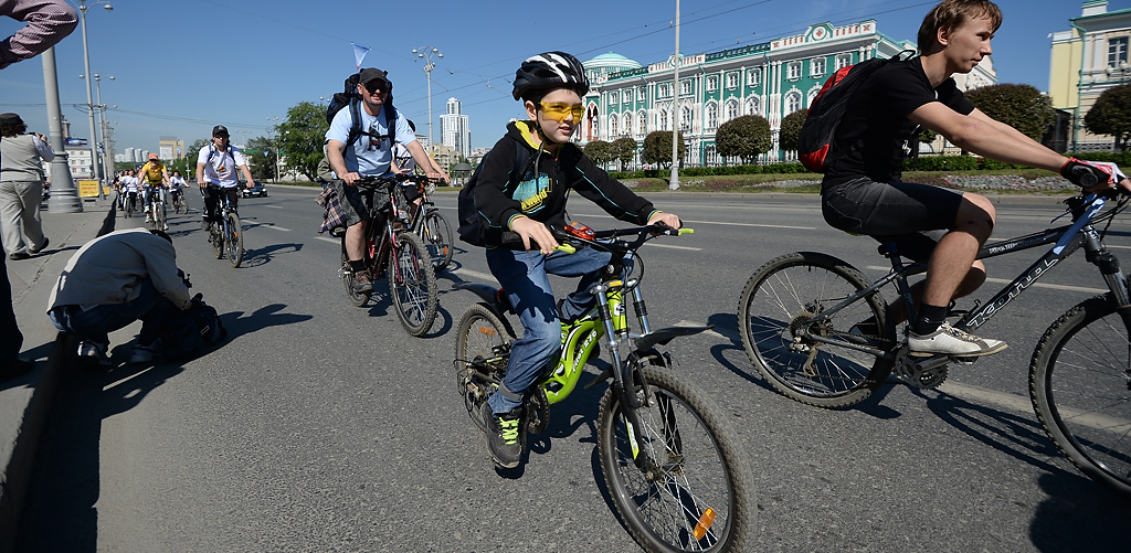 Липович с подчиненными сядут на велосипеды и поищут велодорожки в Екатеринбурге