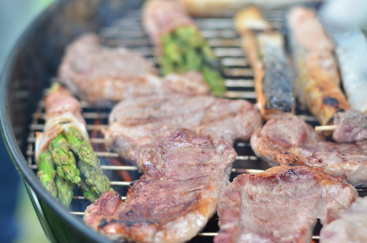 10 способов провести выходные: едим мясо, отбиваем ритм под аромат дымящихся шин