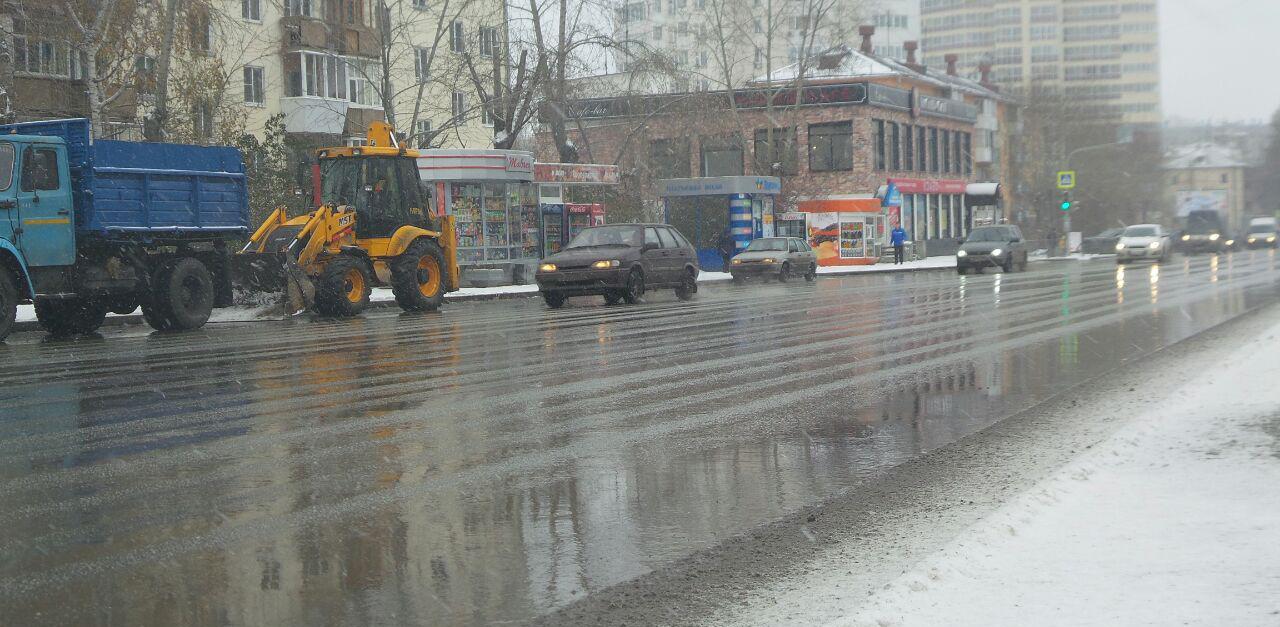 Днем грязь, ночью гололед: снег в Екатеринбурге еще успеет растаять