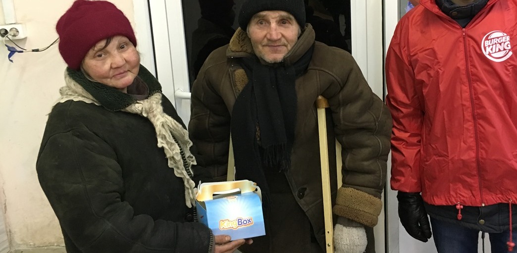 «Бургер Кинг» сделал бездомных с екатеринбургского вокзала лицами своей рекламной кампании
