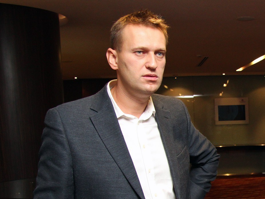 Навальному продлили домашний арест на полгода