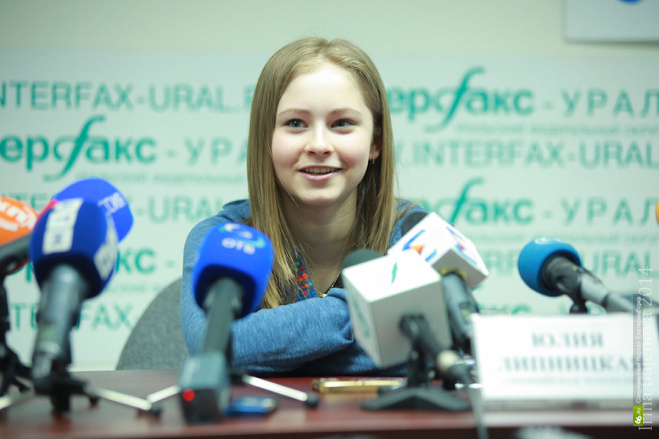 После скандала в Екатеринбурге Юлию Липницкую засыпали квартирами в Москве