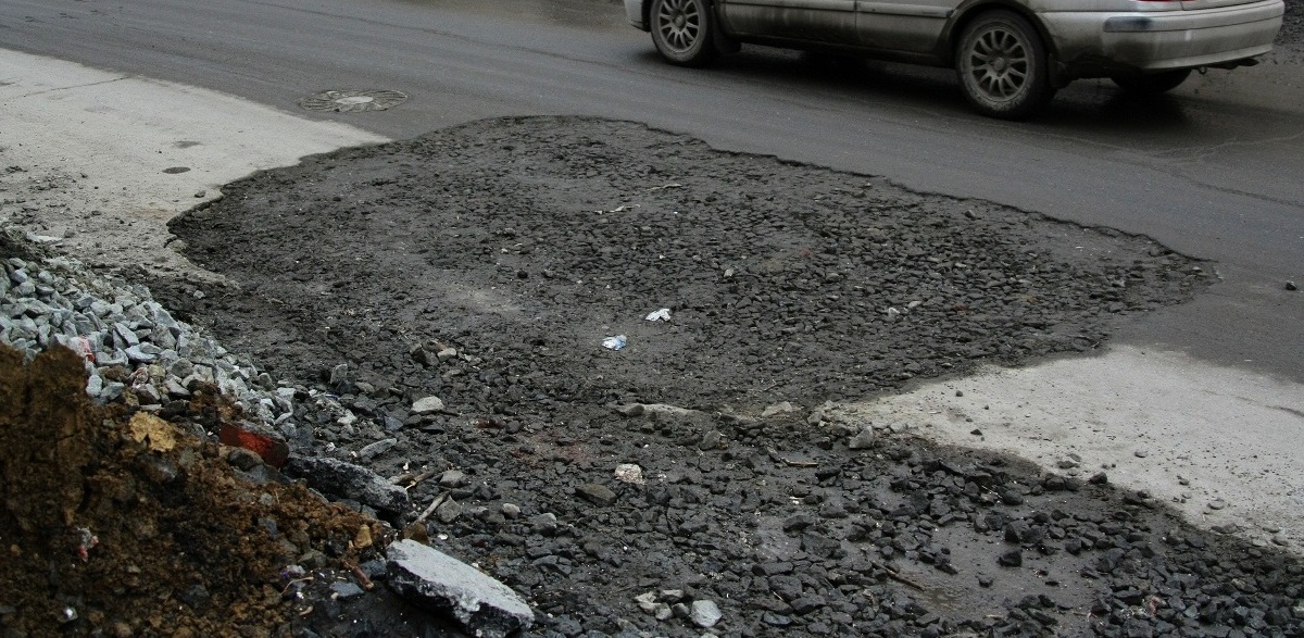 У вас есть всего неделя: свердловский Минтранс ждет от автомобилистов адреса убитых дорог Екатеринбурга