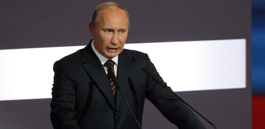 Путин поручил проверить взаимодействие сотрудников ФСИН с членами ОНК