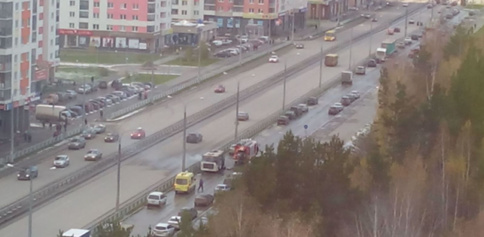 Залез в автобус, чиркнул зажигалкой и ушел: в Екатеринбурге поймали 11-летнего поджигателя