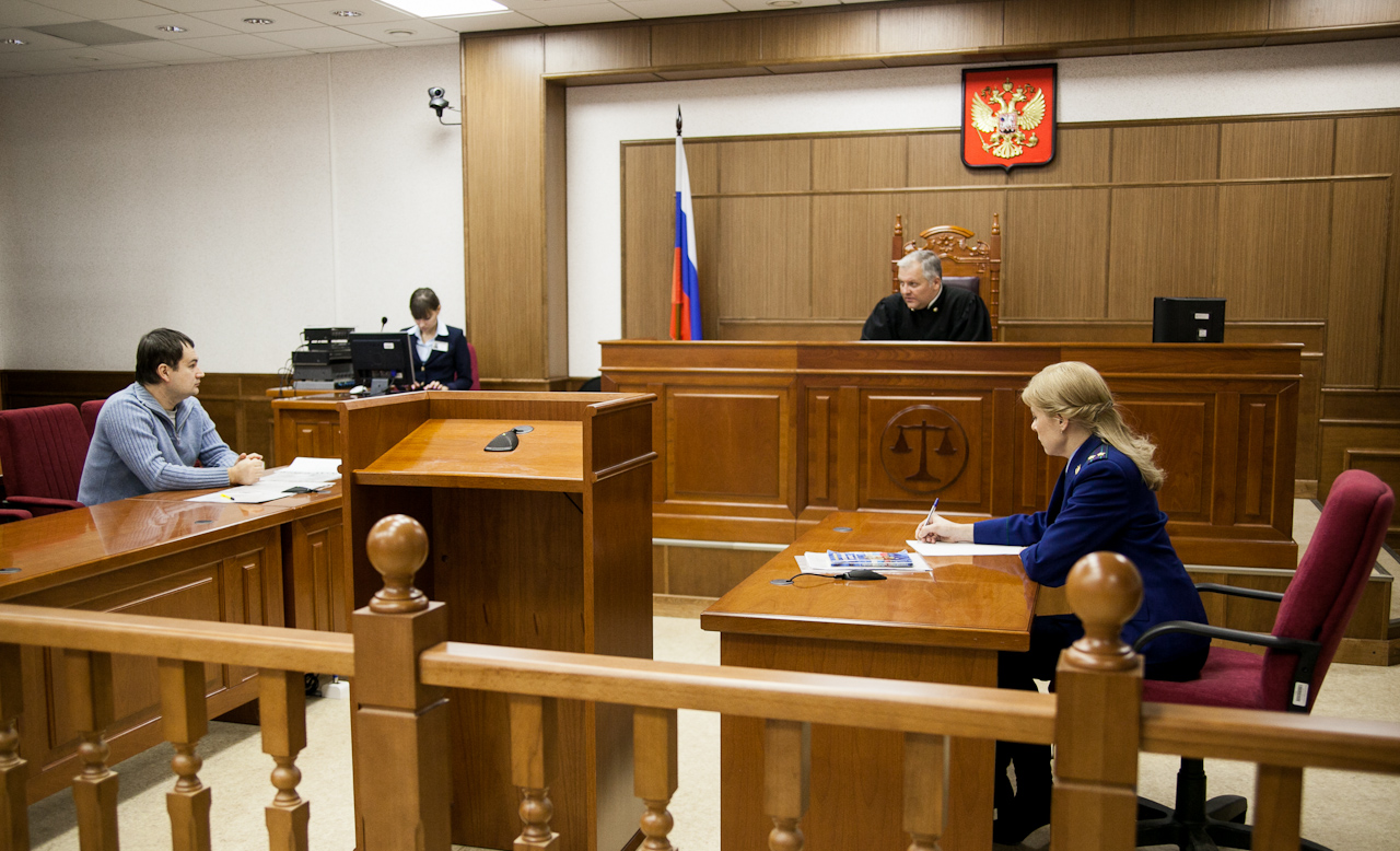 Судьи Кировского райсуда пожаловались следователям на своего начальника