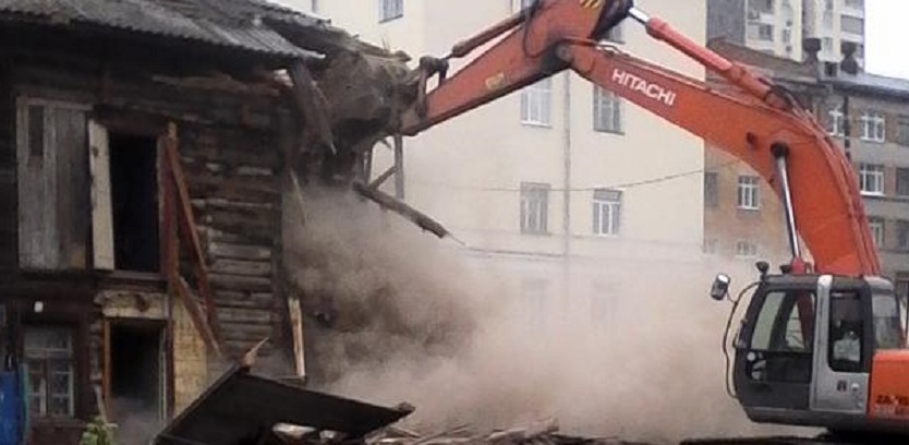 В Екатеринбурге снесли вековое здание «Дом Холмогорова»