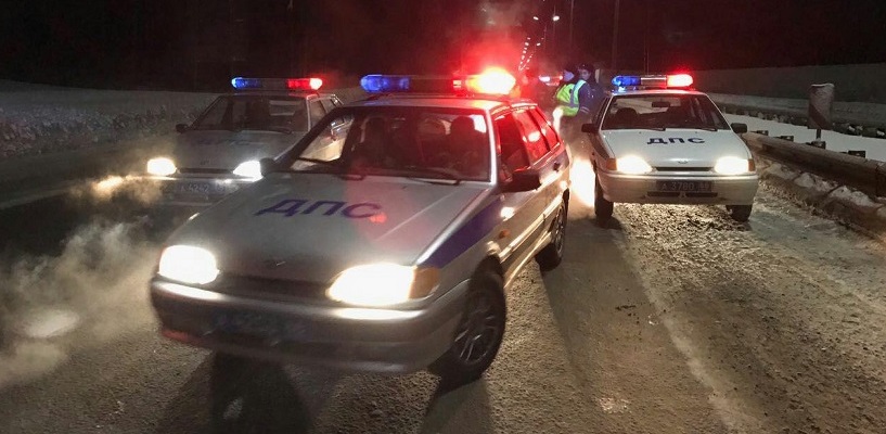 Детдомовцы устроили гонки с ДПС по ночному Екатеринбургу. Полицейским пришлось стрелять. ВИДЕО