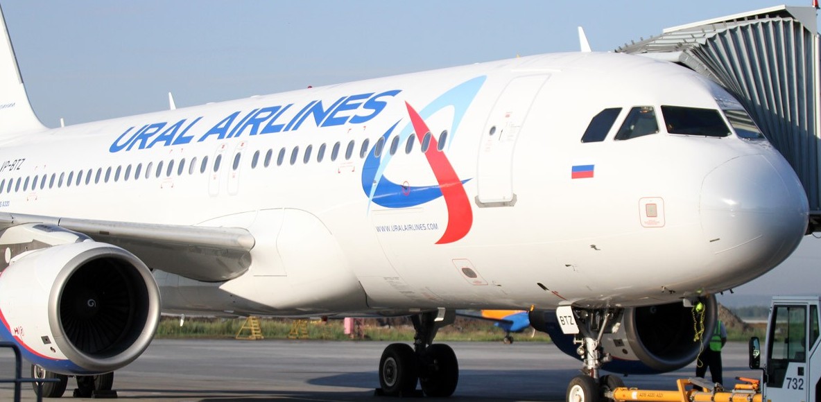 Самолет рейса Екатеринбург — Геленджик приземлился в Самаре из-за сбоя в бортовом компьютере
