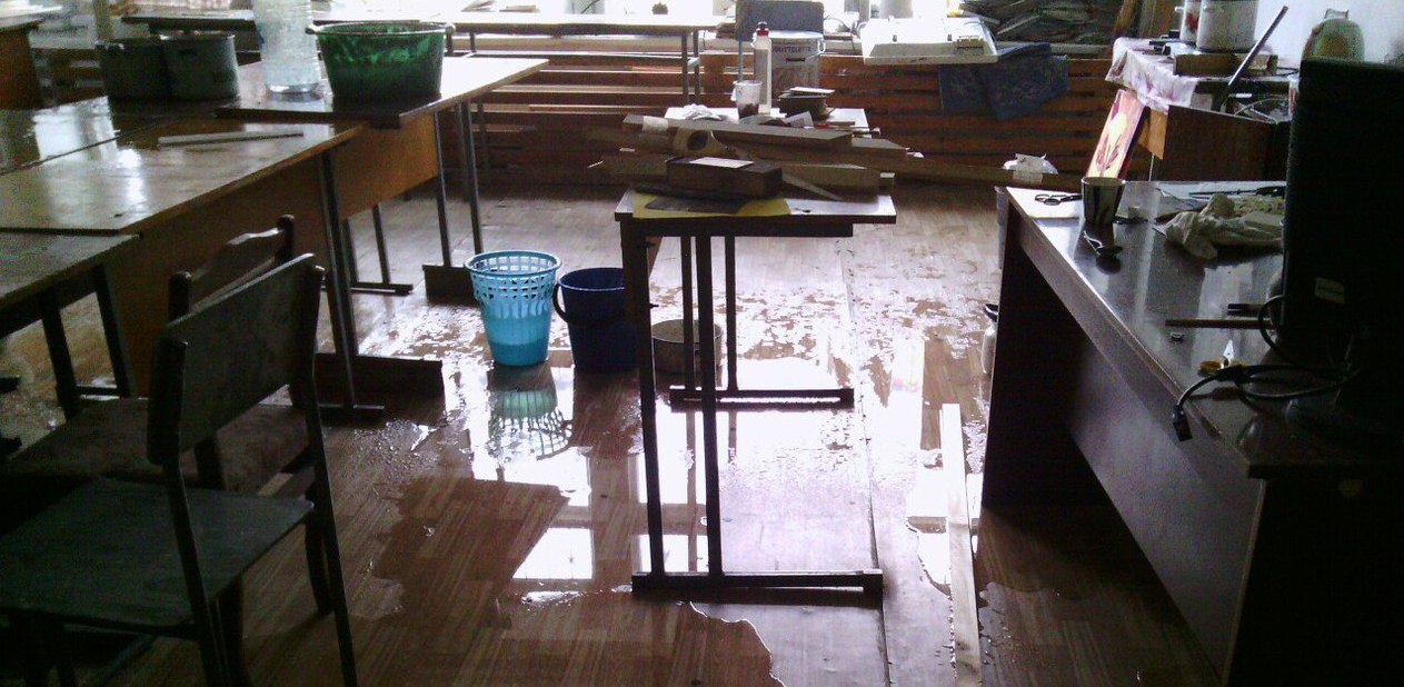 Вчерашняя гроза затопила учебный корпус РГППУ на Эльмаше
