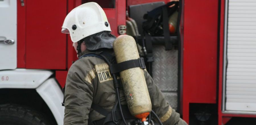 Под утро в девятиэтажке на Сортировке вспыхнул пожар: погиб человек