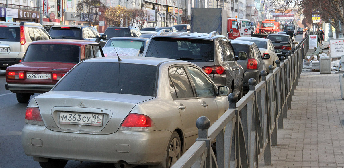 Дороги сузить, промзоны вынести: итальянские урбанисты рассказали, как решить транспортные проблемы Екатеринбурга