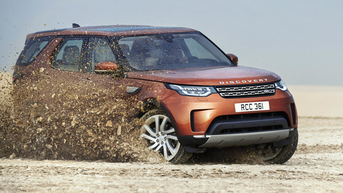 6 розеток и 7 USB: Land Rover представил новый Discovery