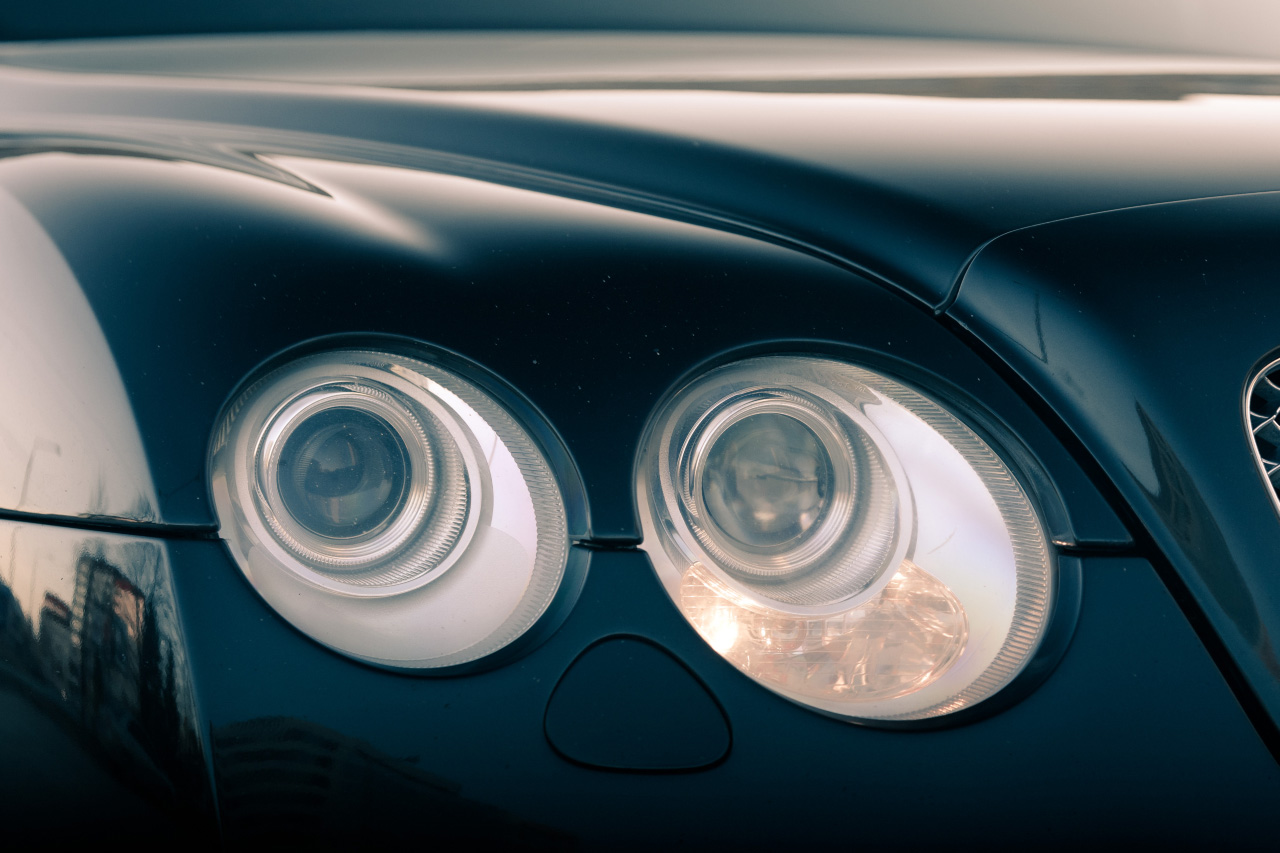 VIP-тест: Денис Афанасьев и Bentley Continental GT