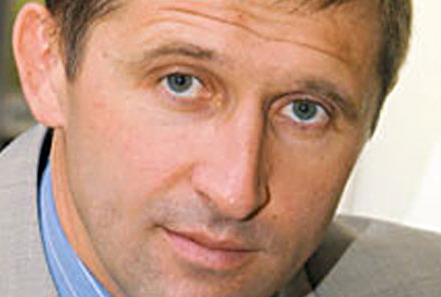 Место в свердловском Заксобрании досталось Евгению Артюху