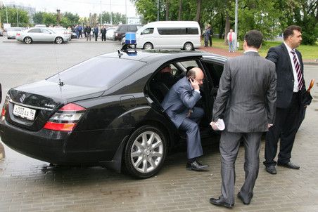 Кортеж Мишарина лишили мигалок