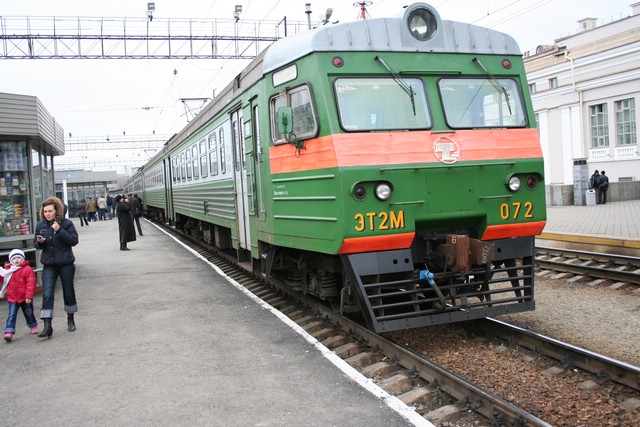 К лету на железной дороге станет больше пригородных поездов