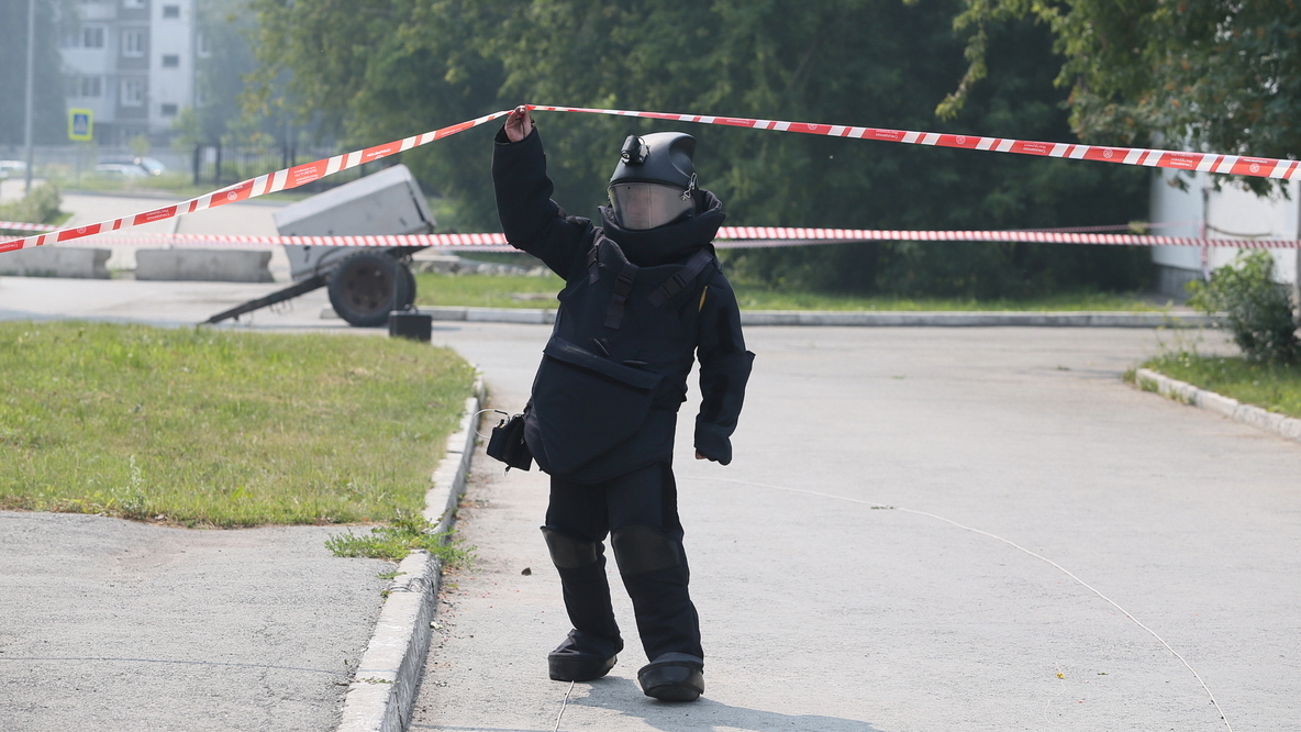 Панический страх против реальной угрозы: кто разбрасывает взрывчатку на улицах российских городов