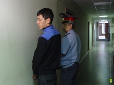 Узбека, сбившего ребенка на Минометчиков, отправили в колонию
