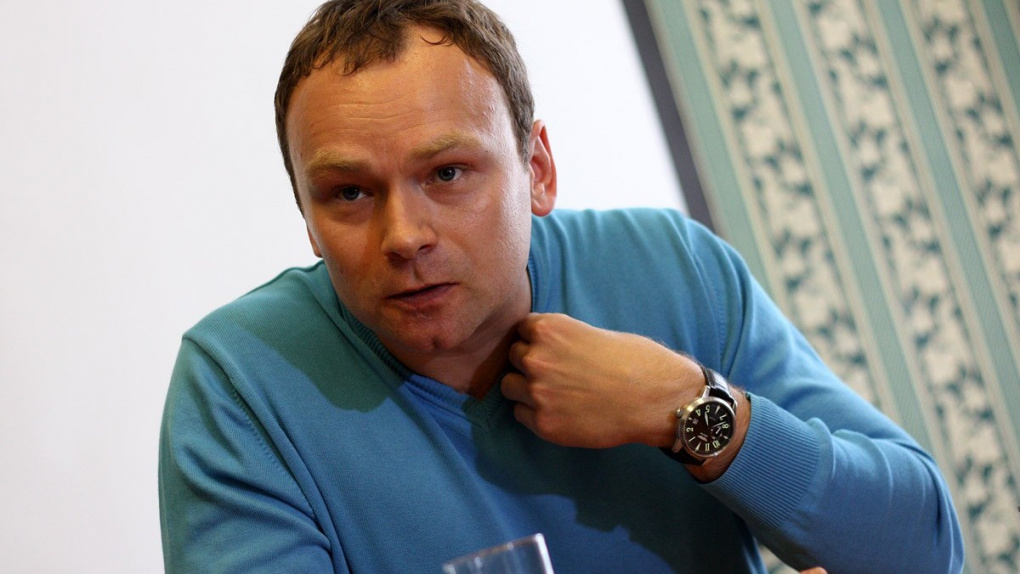Полиция прекратила уголовное преследование политолога Крашенинникова из-за поста о суде Навального