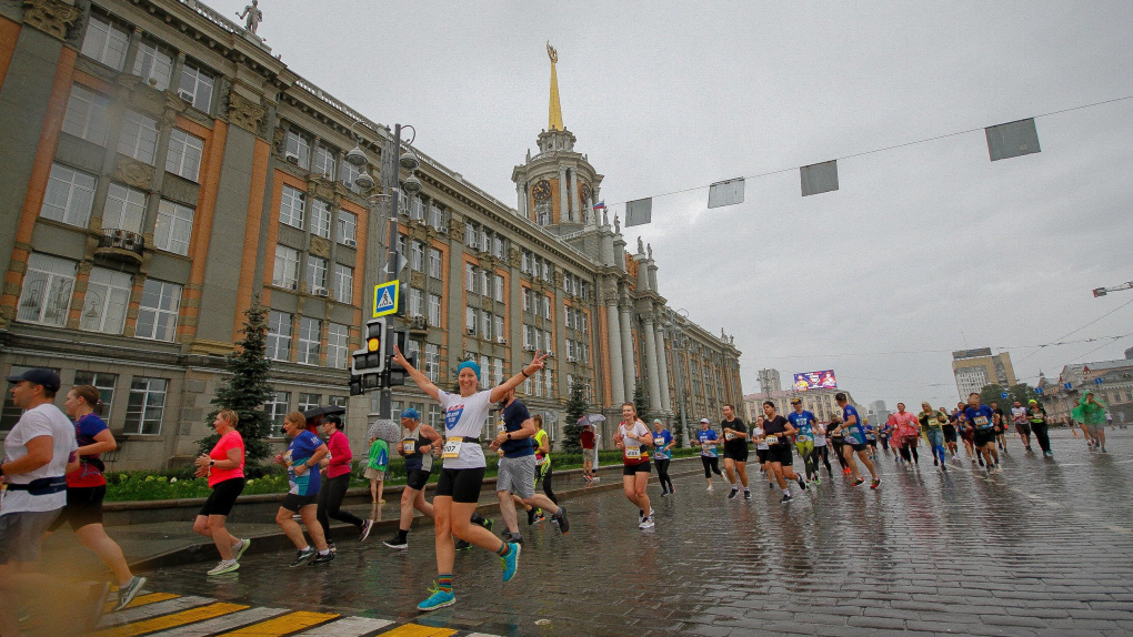 Центр Екатеринбурга перекрыли ради марафона «Европа — Азия». Карта