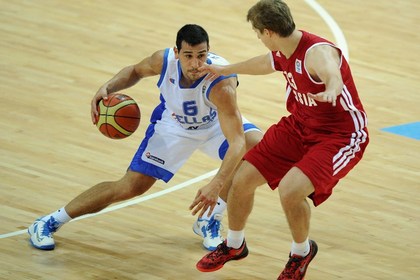 Сборная России проиграла и во втором матче Евробаскета