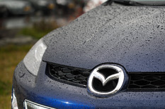 Mazda CX7: большая улыбчивая неваляшка