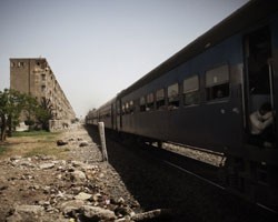 В Египте поезд с призывниками сошел с рельсов. 19 человек погибли