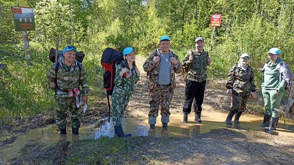 Корпоративные волонтеры ТМК и Группы Синара начали покорять Веселые горы
