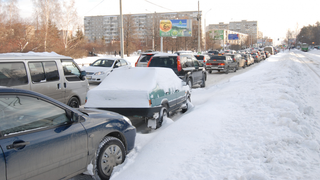 Свердловскую область заваливает снегом, осадки не прекратятся еще три дня