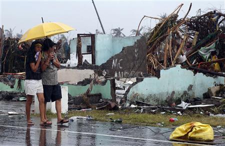 На Филиппинах тайфун унес уже свыше 10 тысяч жизней