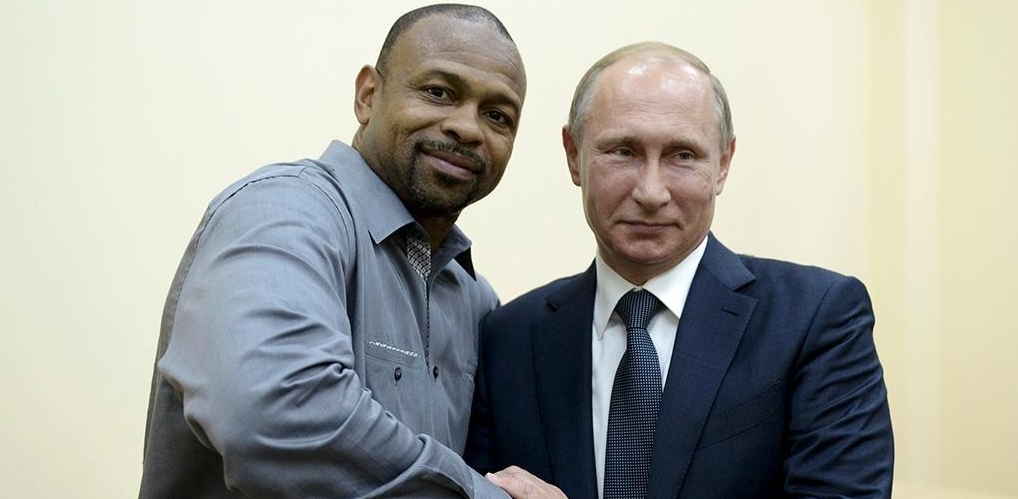 Вслед за Депардье: американский боксер Рой Джонс получил российское гражданство