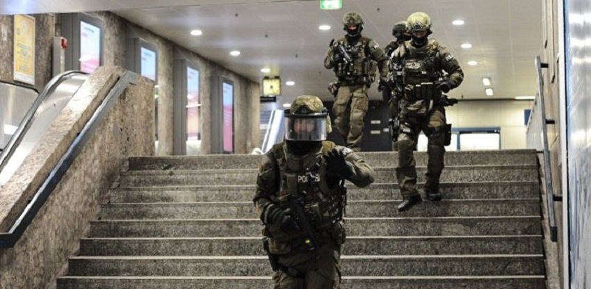В Мюнхене иранец открыл стрельбу в торговом центре: погибли 10 человек