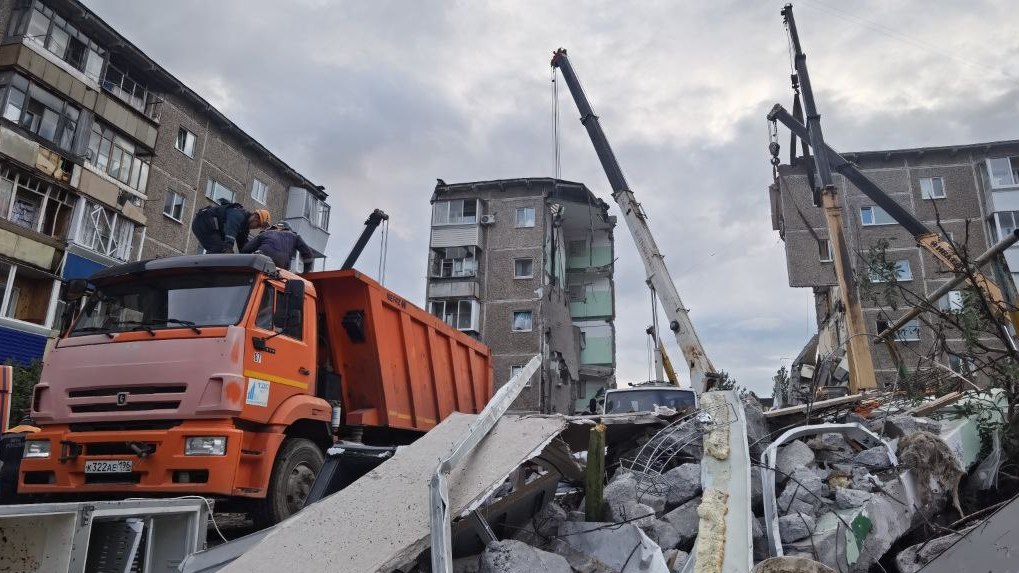 Из-под завалов разрушенного взрывом дома в Нижнем Тагиле достали тело еще одного ребенка