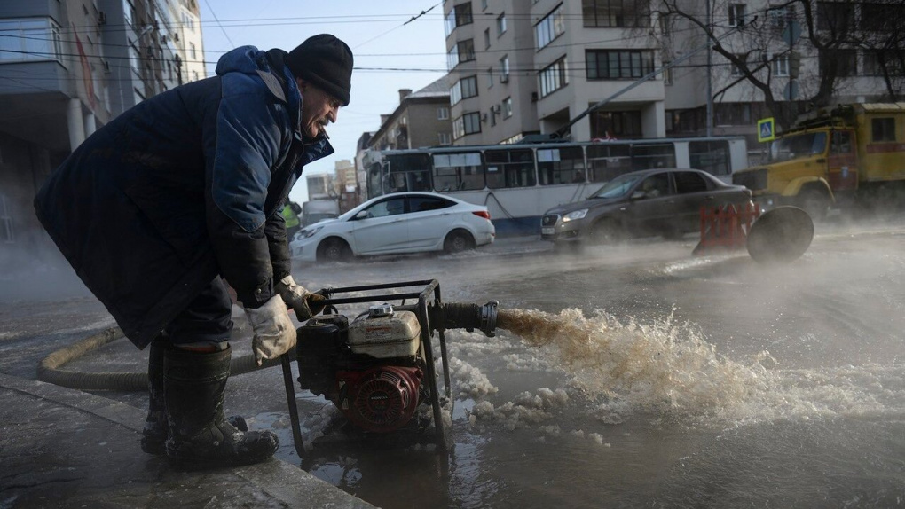 Волонтеры ищут в Екатеринбурге мотопомпы. Насосы нужны для отправки в затопленный Орск