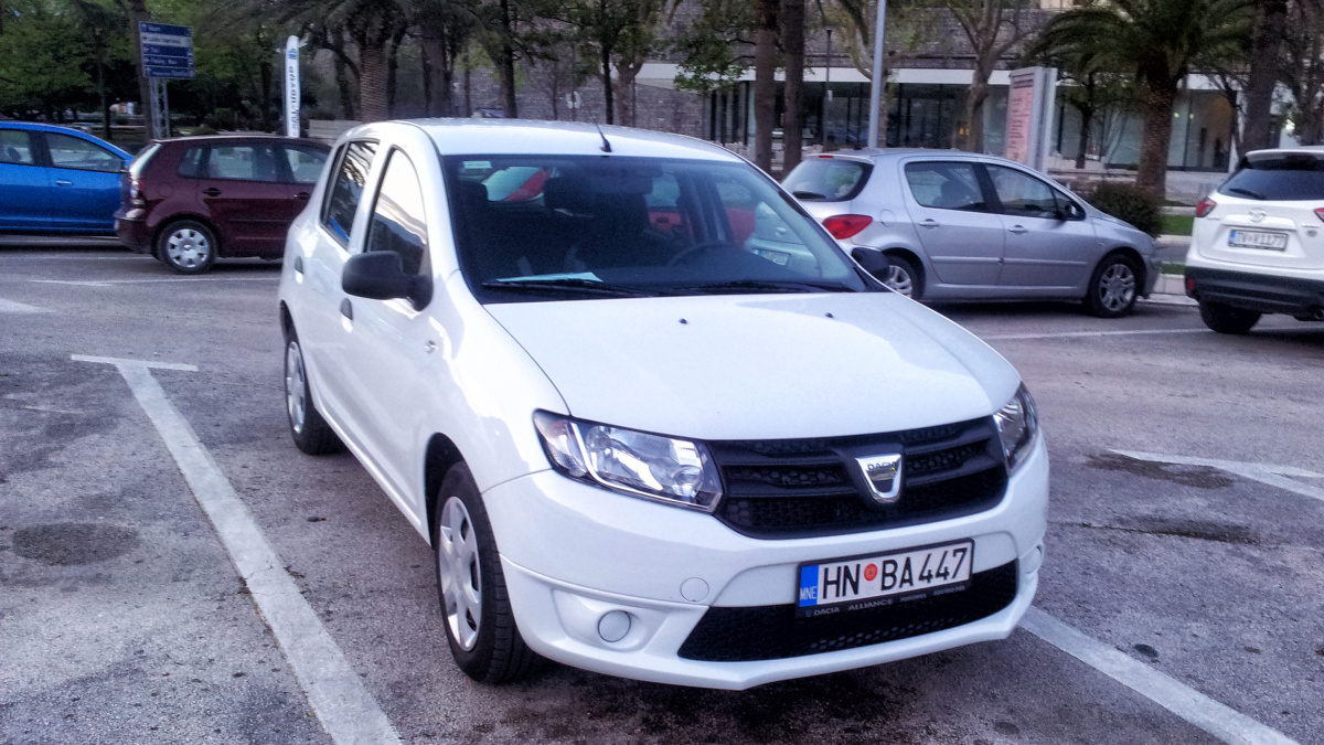 Renault показал вазовский Sandero для России. У нас — с сентября