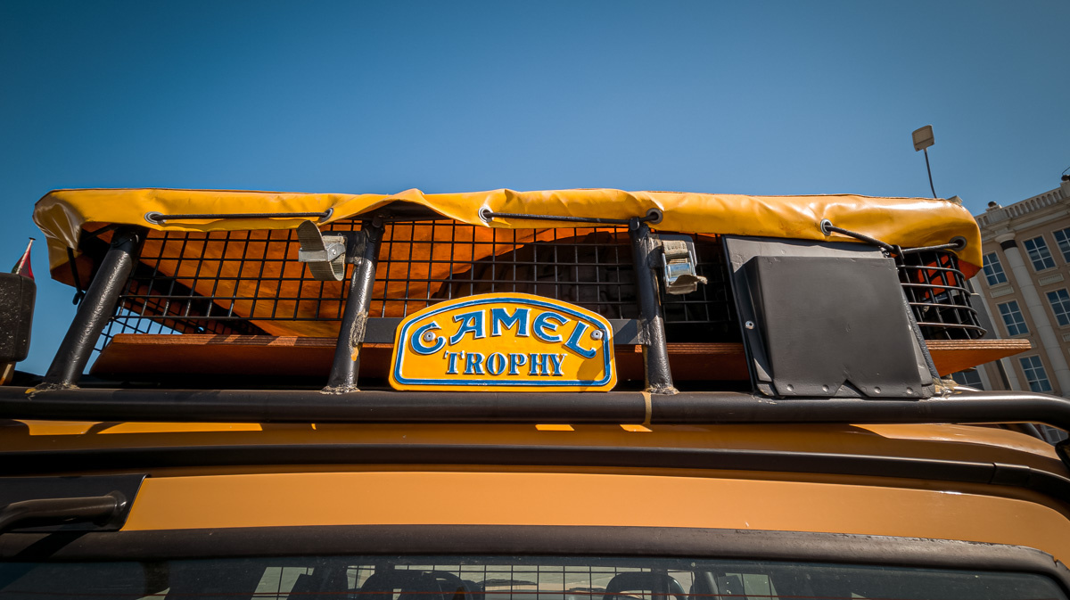 Финальный аккорд Перестройки: тест-драйв того самого Land Rover Discovery с легендарной Camel Trophy