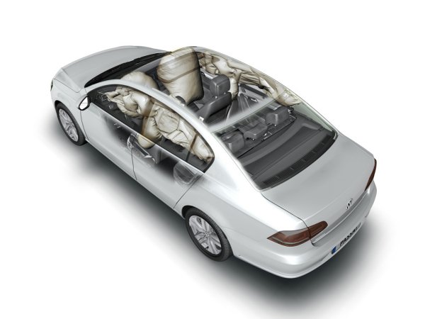 Новый Volkswagen Passat подорожал и почти добрался до нас