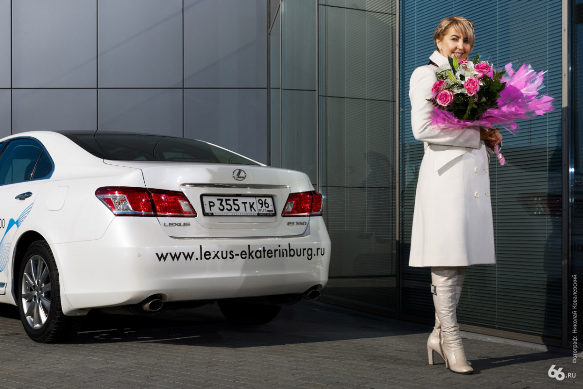 VIP-test: весна, Кристина Волкова и Lexus ES350