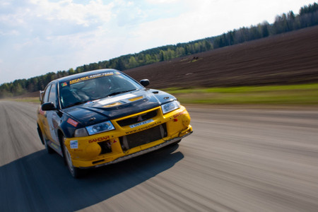 Mitsubishi Lancer Evo VI Евразия Rally Team: Желтое на черном