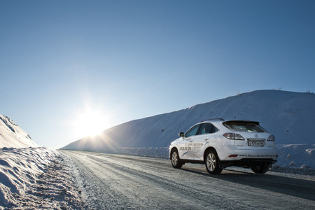 Long-drive: Lexus RX270 и склоны горы Воронина